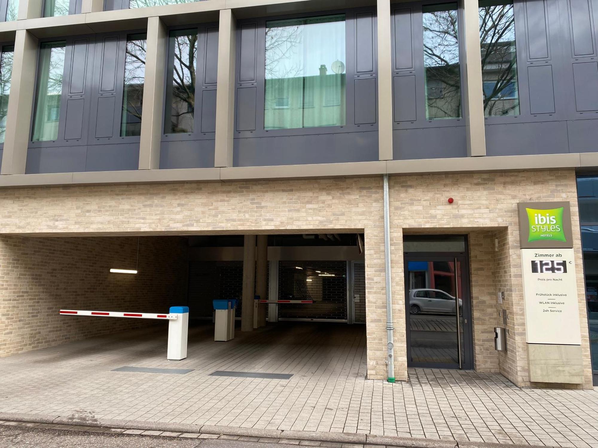 Schoenes 2 Zimmer Apartment Zentral Gelegen Pforzheim Zewnętrze zdjęcie